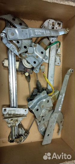 Стеклоподъёмник Mazda Demio DW3W