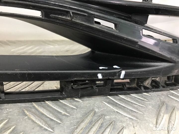 Б/У решетка бампера (радиатора ) передний левый