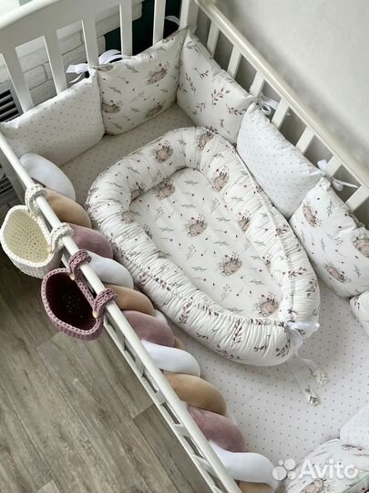 Комплекты в кроватку бортики ручной работы