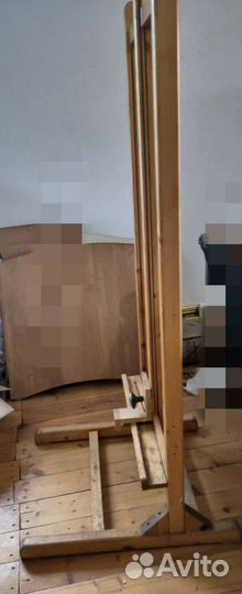 Мольберт, гипсовые фигуры