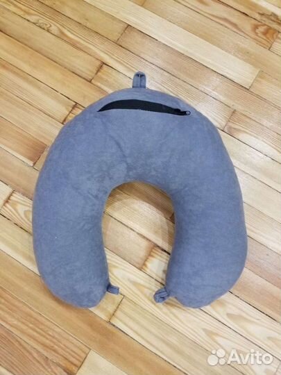 Подушка для путешествия