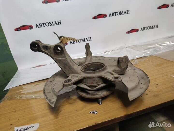 Кулак поворотный правый Honda Civic 5D 2006-2012