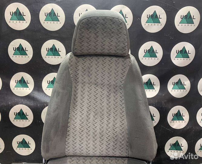 Сиденье переднее левое Ваз 2110 2111 2112