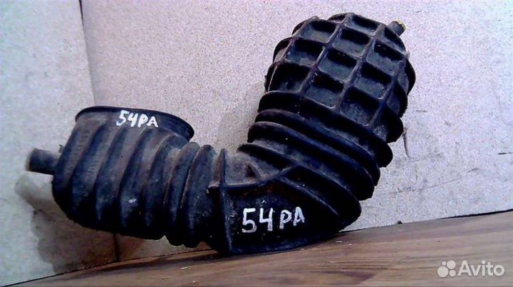 Патрубок воздушного фильтра Audi 80 - B4/8C (1991