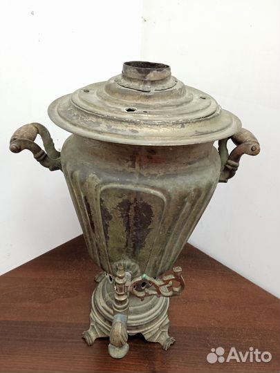 Старинный угольный самовар