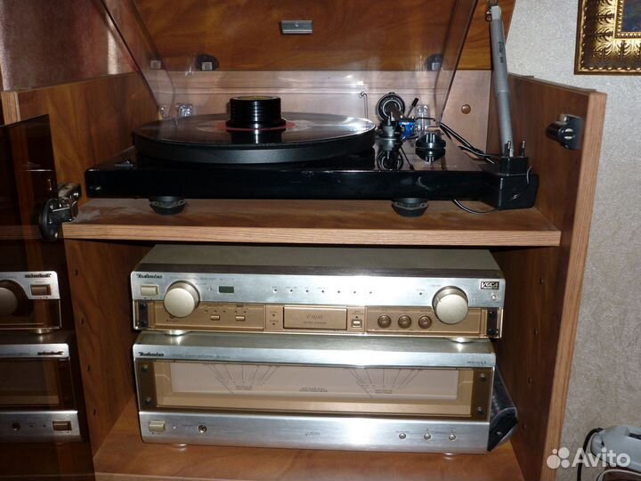 Виниловый проигрыватель Music-hall-mmf -2-2 \ le