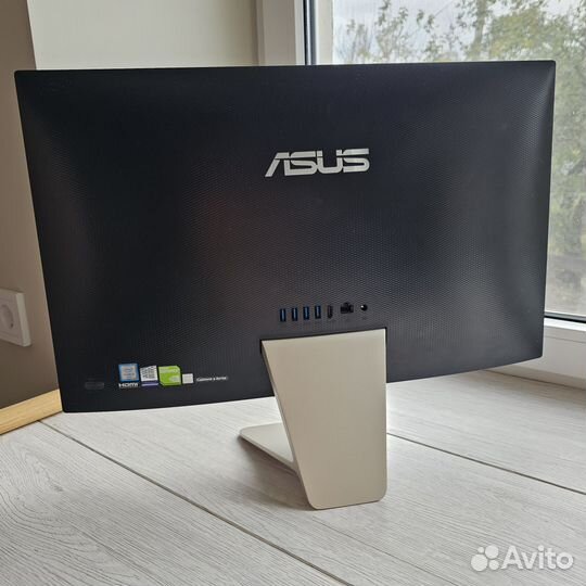 Моноблок Asus 24