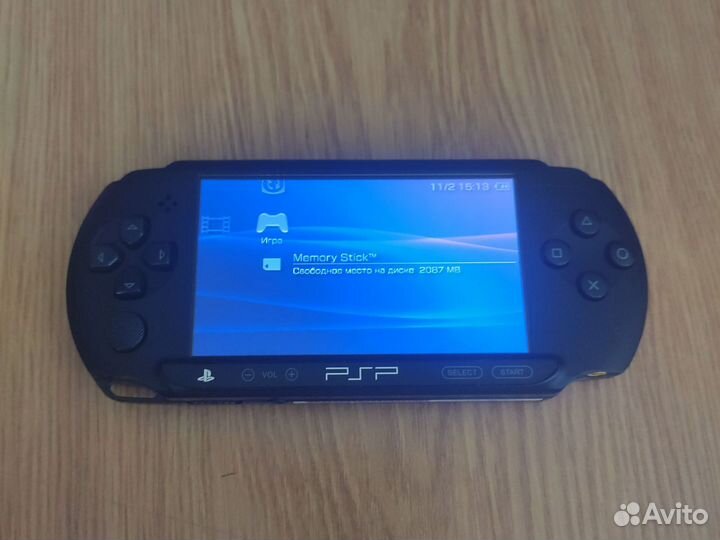 Sony PSP Е1008 - прошитая
