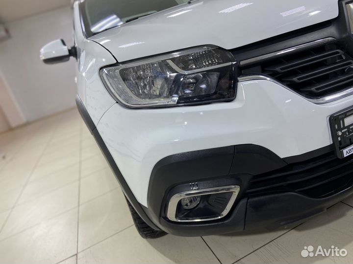 Renault Logan Stepway 1.6 AT, 2021, 30 000 км