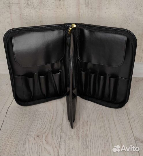 Набор косметических кистей новый в сумке