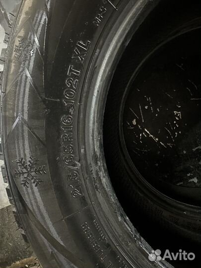 Winter Tact UG 4 215/65