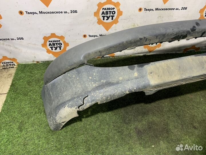 Передний бампер Peugeot 206