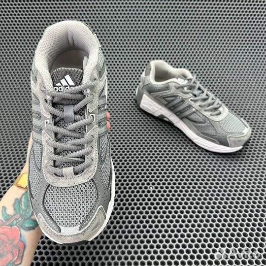 Кроссовки Adidas Response CL Grey White