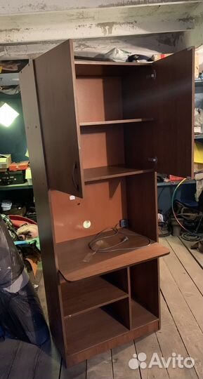 Компьютерный стол со шкафом