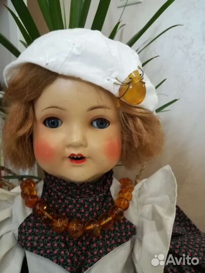 Кукла антикварная