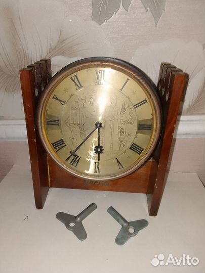 Настольные часы:Весна:1969г