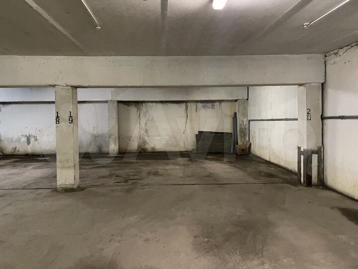 Машиноместо, 15 м²