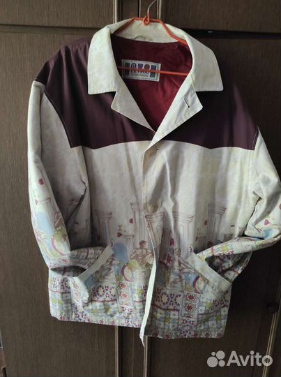 Куртка женская, ветровка