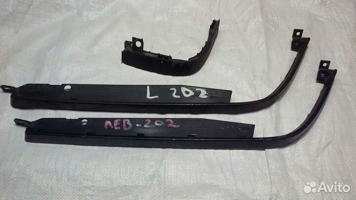 Накладка фары на mercedes202