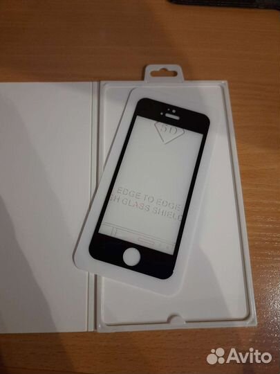 Защитные стекла на iPhone 5/5s/se
