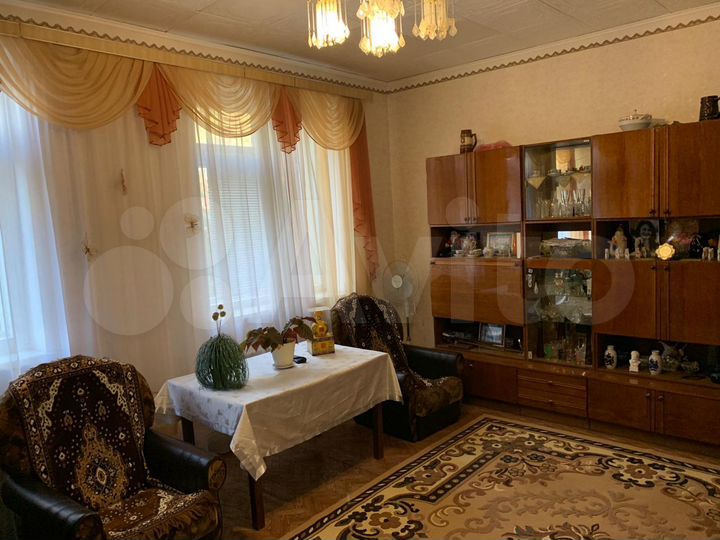 3-к. квартира, 102 м², 2/2 эт.