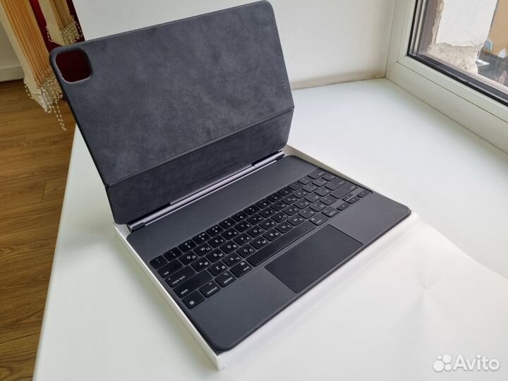 Apple magic keyboard для iPad pro 12,9