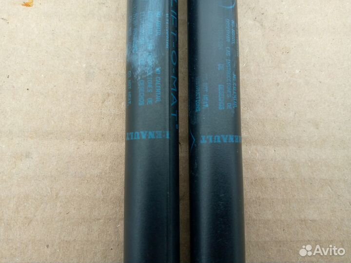 Амортизатор крышки багажника Renault Megane 2 хэтч