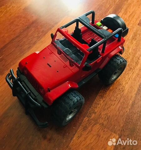 Автомобиль инерционный jeep wrangler