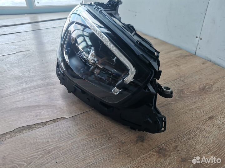 Фара правая Мерседес Бенц Mercedes Benz E-class W2