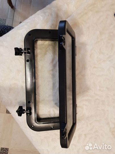 Судовой илюминатор