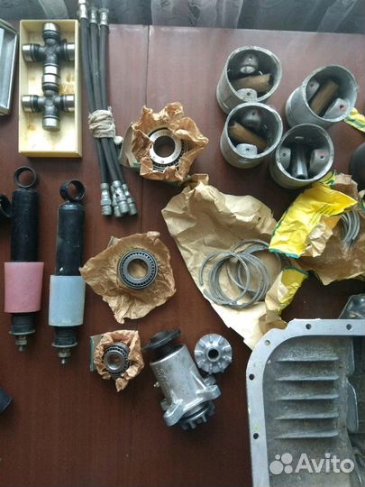 Запчасти на москвич