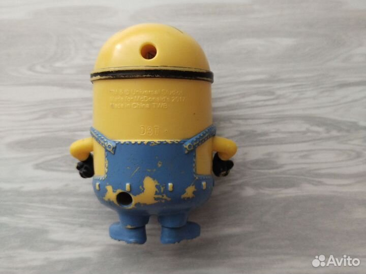 Миньон игрушка из Макдональдс