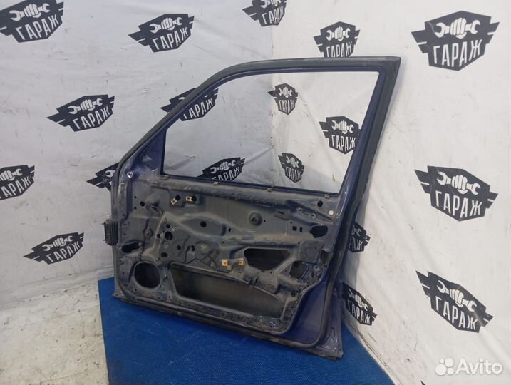 Дверь передняя правая Mercedes W202 c180