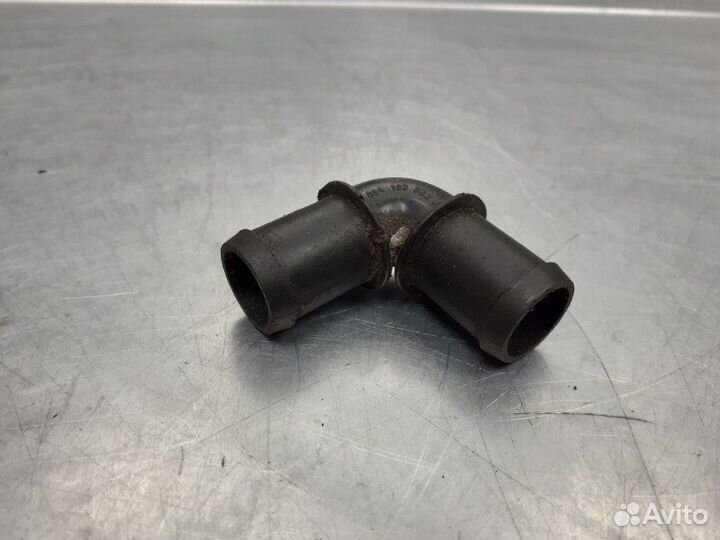 Трубка вентиляционная Audi 100 C4 (1991-1994)