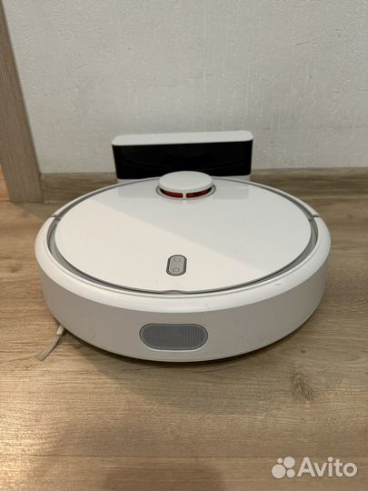 Робот пылесос Xiaomi Vacuum Cleaner (sdjqr01RR)