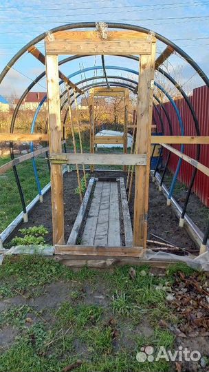 Продам теплицу 4х2 метра бу, каркас из пластиковой