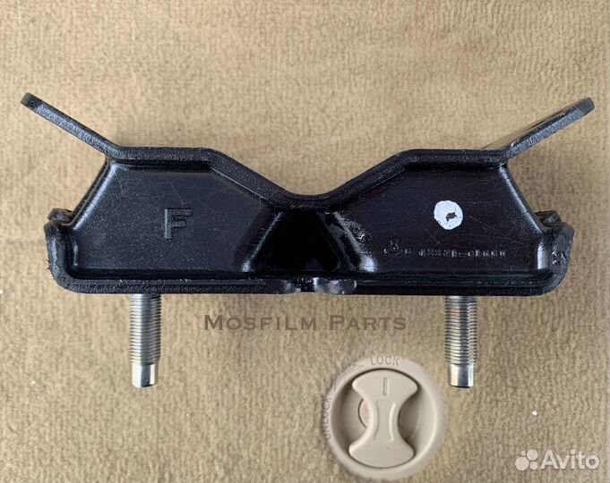 Подушка двс Toyota оригинал 12371-58060