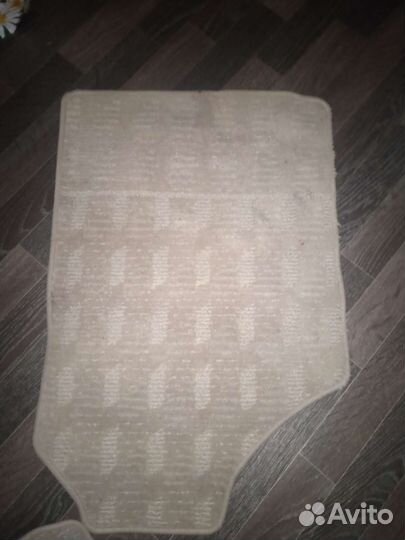 Автомобильные коврики тайота рактис