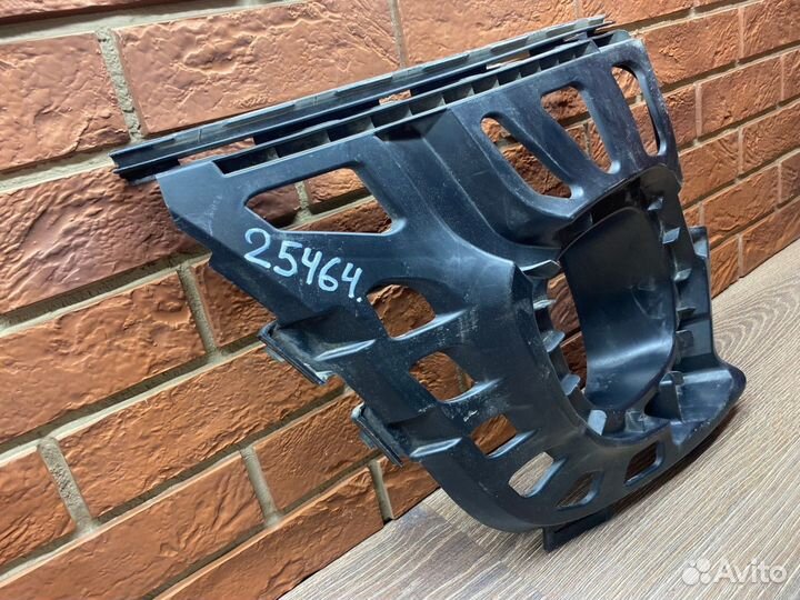 Кронштейн противотуманной фары правый Mini F56 Jcw