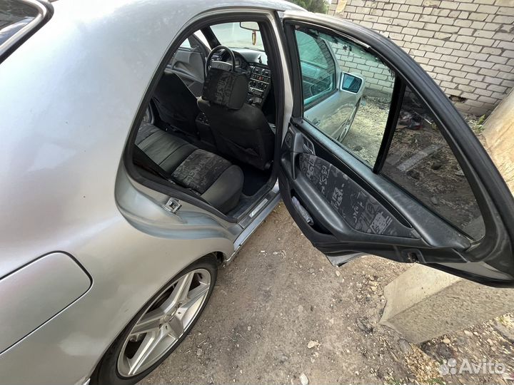 Mercedes-Benz E-класс 2.4 AT, 1998, 447 700 км