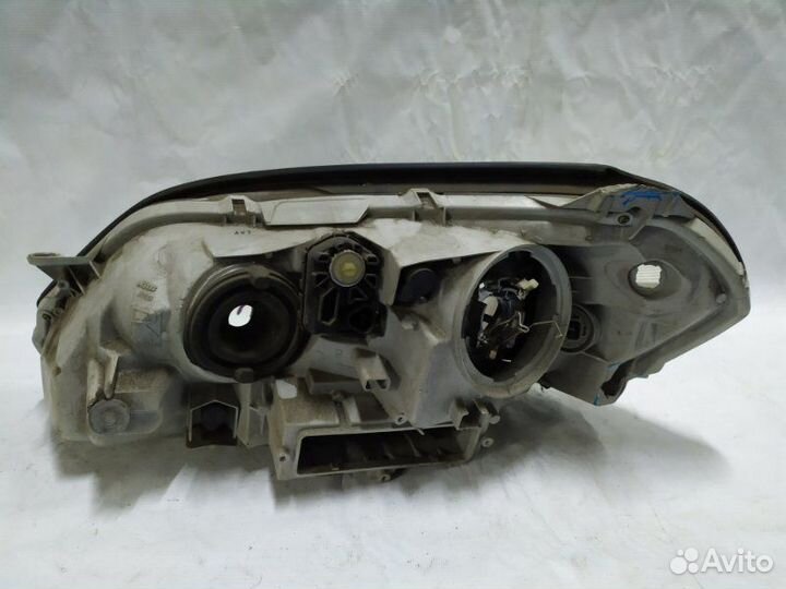 Фара правая Toyota Mark Ii JZX110