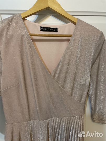 Платье женское