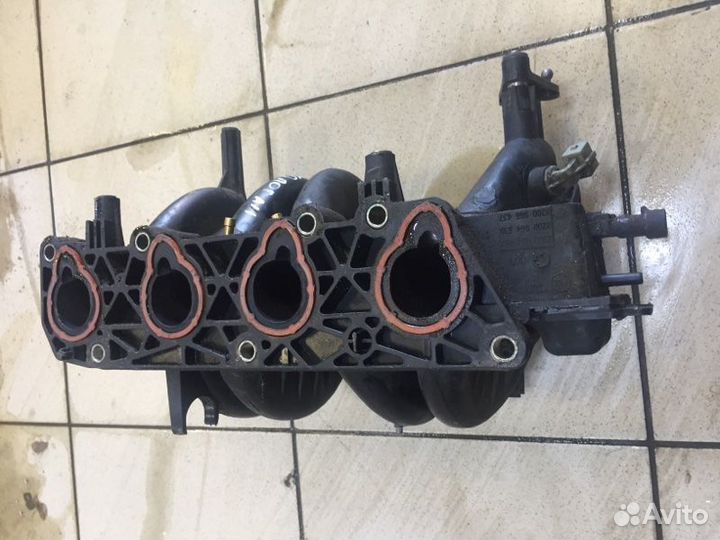 Коллектор впускной Renault Logan 1 K7M