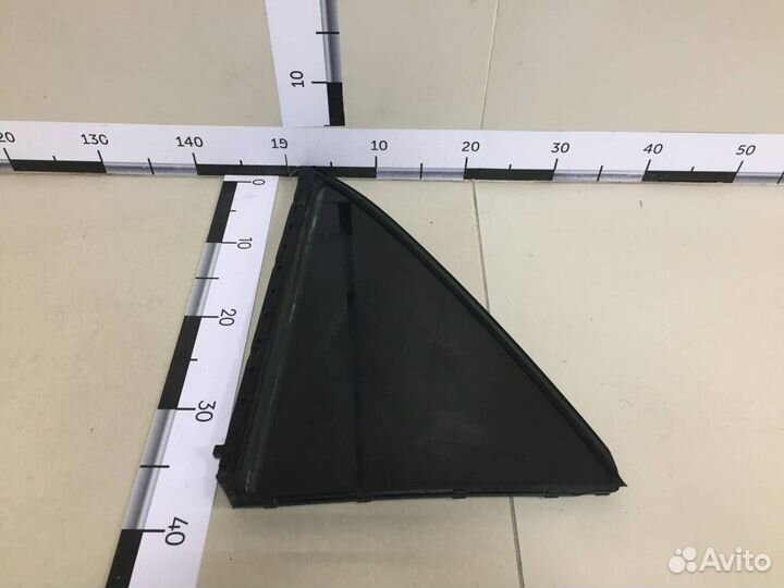 Стекло двери задней правой форточка Toyota Camry V