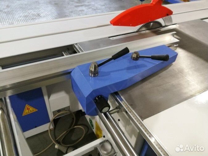 Форматно-раскроечный станок intro IS-45