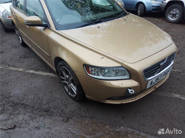 Разбор на запчасти Volvo S40 2004