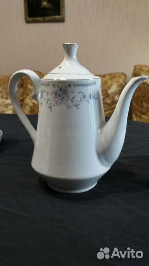 Чайный фарфоровый сервиз