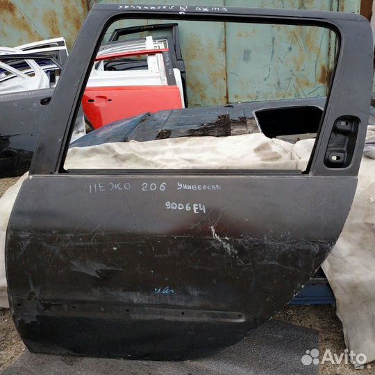 Дверь Peugeot 206