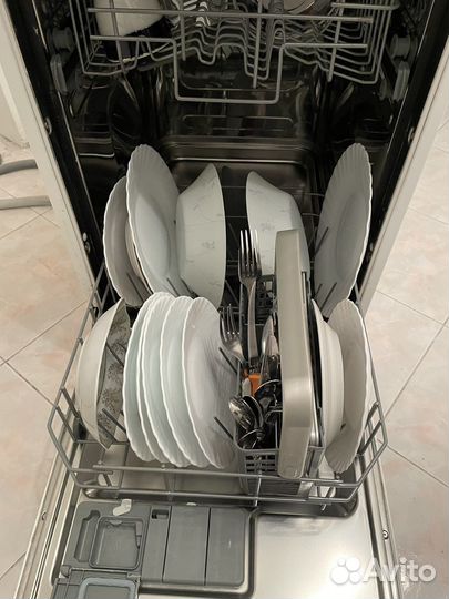 Посудомоечная машина Electrolux