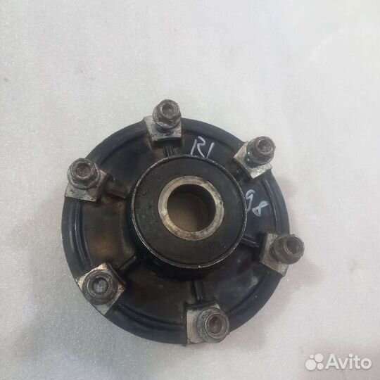 Ступица заднего колеса Yamaha YZF R1 98-99